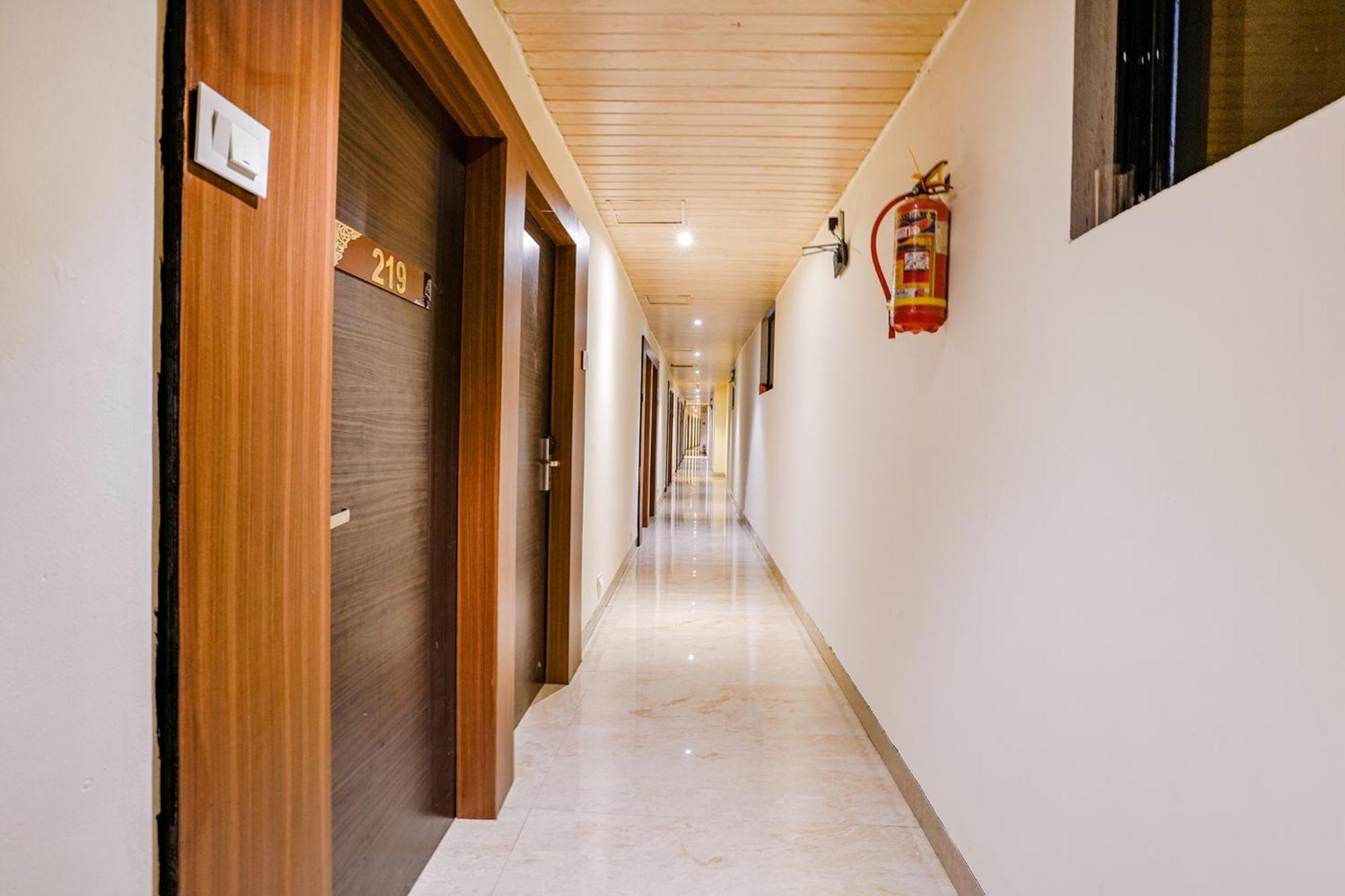 Fabexpress Embassy Suites - Nr Bkc Βομβάη Εξωτερικό φωτογραφία