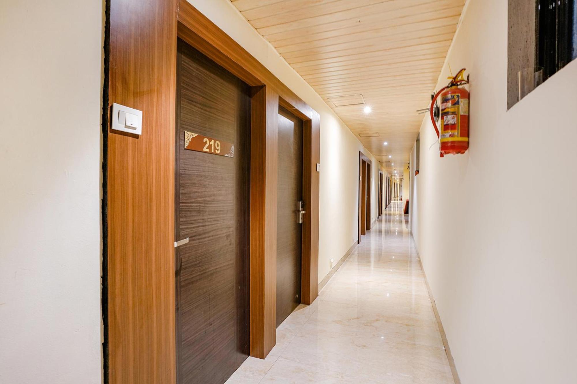 Fabexpress Embassy Suites - Nr Bkc Βομβάη Εξωτερικό φωτογραφία