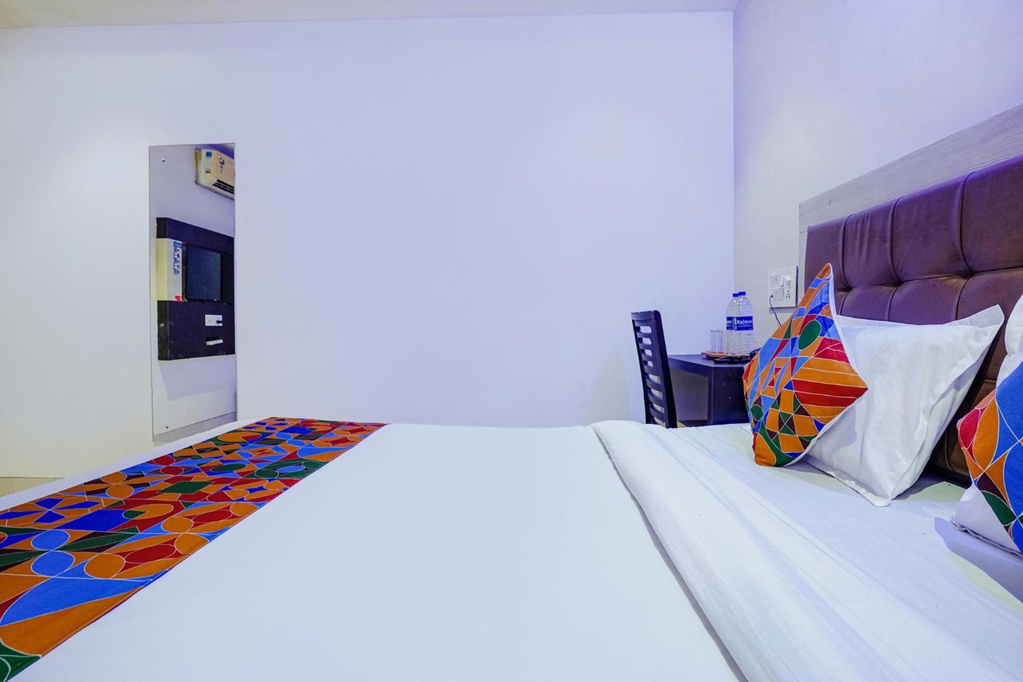 Fabexpress Embassy Suites - Nr Bkc Βομβάη Εξωτερικό φωτογραφία